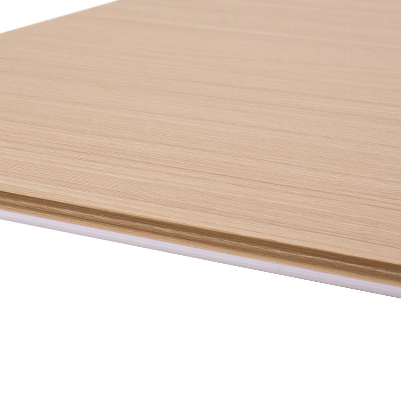 Можно ли использовать настенные панели из ПВХ на открытом воздухе?